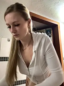 Snapshot of godspot_ chatting on November 2025 03:36:01 PM godspot  online show from November 2025 03:36:01 PM