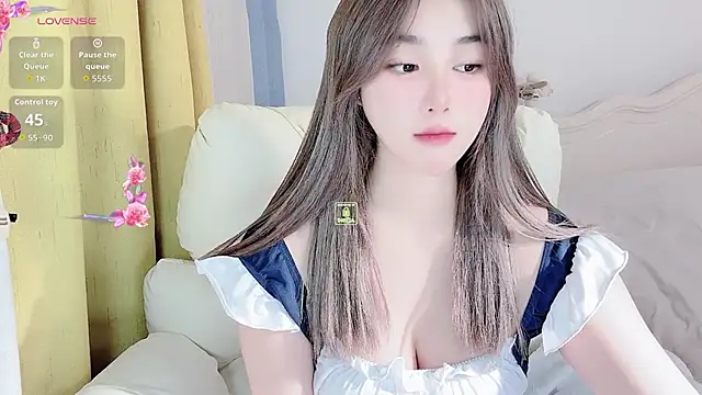 Caitlyn   online show from February 2026 01:22:01 PM