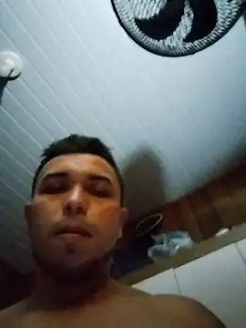 Snapshot of Andrade35 chatting on June 2026 04:00:01 AM Andrade35 online show from June 2026 04:00:01 AM