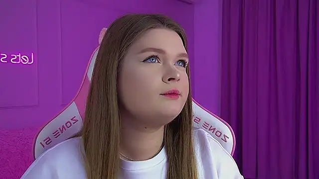 CrystalLyons online show from February 2026 06:24:01 AM