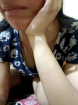 Snapshot of Sanaya_7 chatting on December 2024 05:33:01 PM Sanaya 7 online show from December 2024 05:33:01 PM