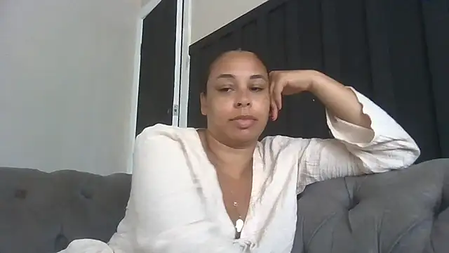Snapshot of bigbootyjayda chatting on May 2026 01:52:02 PM bigbootyjayda online show from May 2026 01:52:02 PM