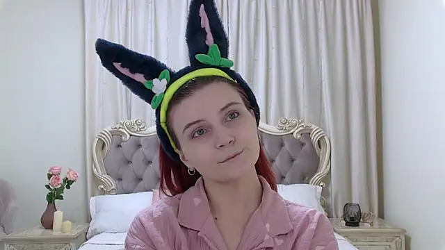 KellyStone online show from November 2025 05:12:02 PM