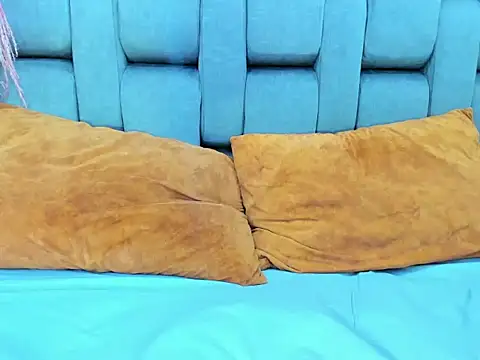 JESSYCORTES online show from April 2026 03:26:01 AM