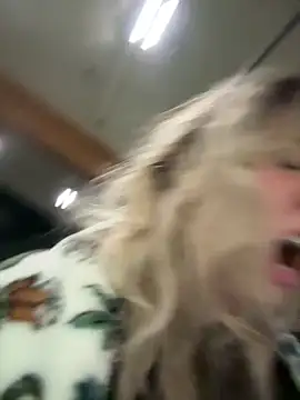 M1ssyk1ssy online show from December 2024 09:09:02 PM