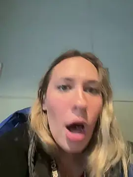 M1ssyk1ssy online show from January 2025 03:33:01 PM