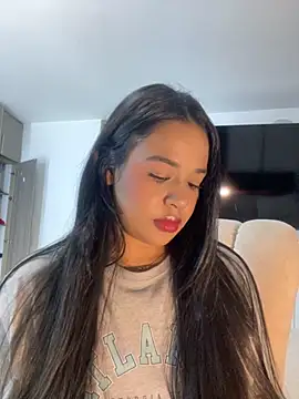 Snapshot of Aitana98_ chatting on September 2025 02:22:02 AM Aitana98  online show from September 2025 02:22:02 AM