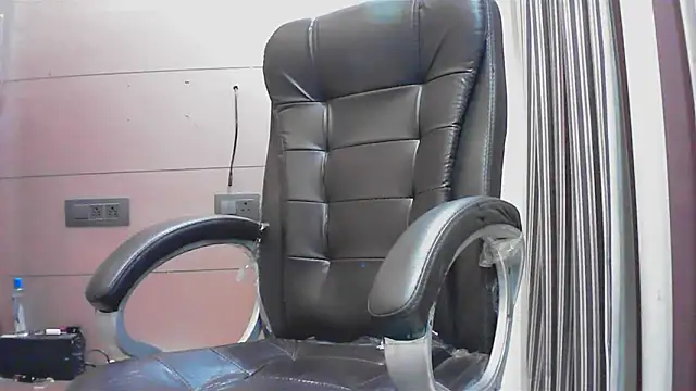 Snapshot of collage_hoty chatting on September 2025 04:53:02 PM collage hoty online show from September 2025 04:53:02 PM