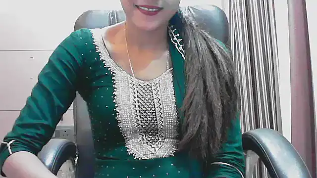 Snapshot of collage_hoty chatting on October 2025 04:51:01 PM collage hoty online show from October 2025 04:51:01 PM