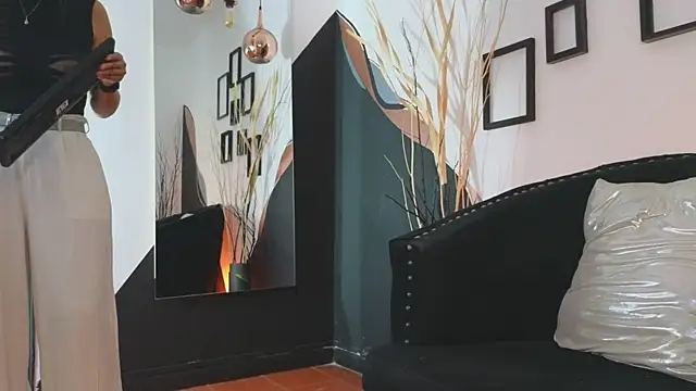 Snapshot of almaa_18 chatting on February 2025 04:52:01 AM almaa 18 online show from February 2025 04:52:01 AM