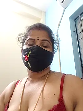 gaurika18 online show from April 2026 05:47:01 PM