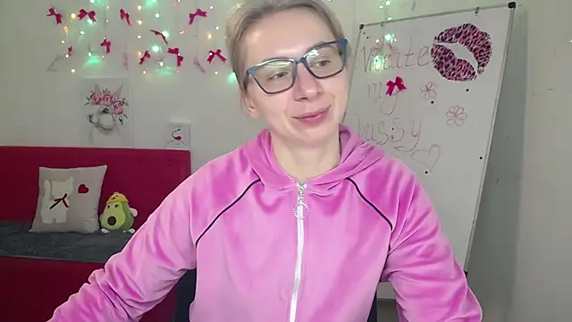 Snapshot of VasilisaSii chatting on May 2026 05:14:01 AM VasilisaSii online show from May 2026 05:14:01 AM