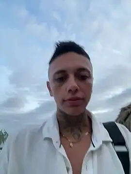  PhillipBrown online show from December 2024 11:06:01 AM