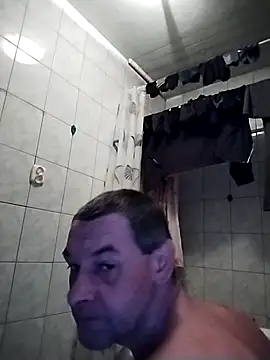 Snapshot of Andrzej-M chatting on March 2026 10:35:01 PM Andrzej-M online show from March 2026 10:35:01 PM