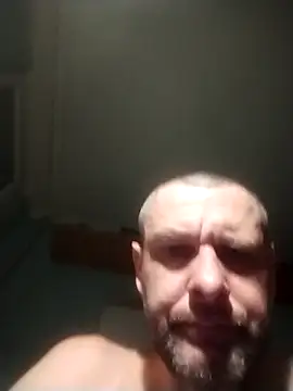 Snapshot of Andrzej-M chatting on May 2026 09:20:01 PM Andrzej-M online show from May 2026 09:20:01 PM