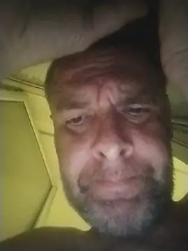 Snapshot of Andrzej-M chatting on May 2026 11:44:01 PM Andrzej-M online show from May 2026 11:44:01 PM