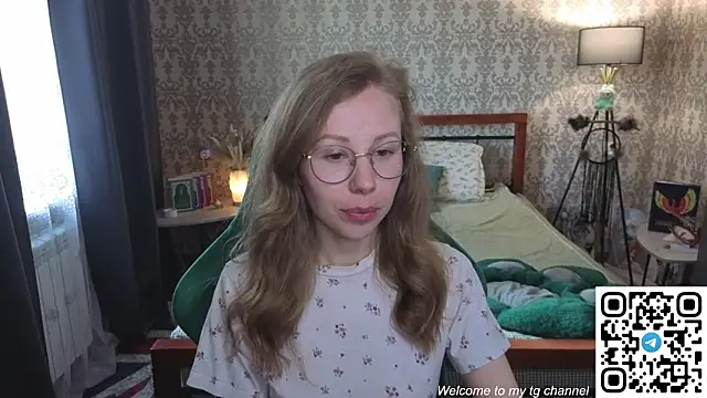 Snapshot of Lill_Mary chatting on April 2026 01:48:01 AM Lill Mary online show from April 2026 01:48:01 AM