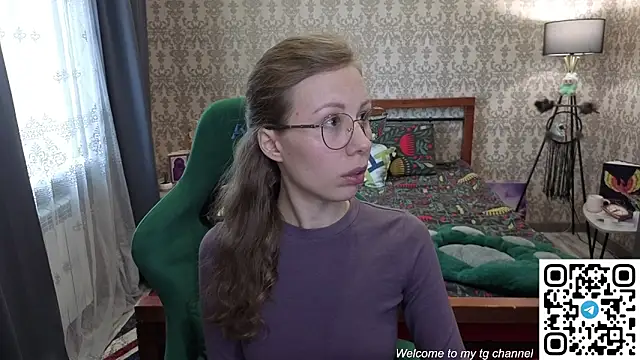 Snapshot of Lill_Mary chatting on May 2026 05:45:02 AM Lill Mary online show from May 2026 05:45:02 AM