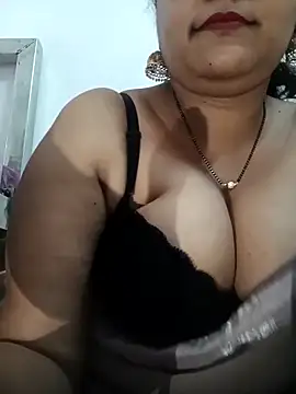 Nyra-23 online show from March 2026 07:58:02 AM