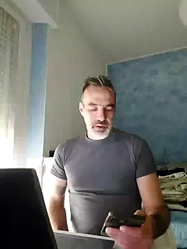 Snapshot of Marcolino183 chatting on February 2025 02:47:02 PM Marcolino183 online show from February 2025 02:47:02 PM