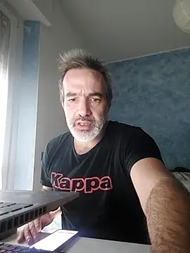 Snapshot of Marcolino183 chatting on December 2025 08:42:02 AM Marcolino183 online show from December 2025 08:42:02 AM