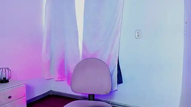 Mia Malkovaa  online show from March 2025 04:22:01 PM