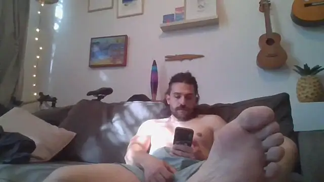 Mclozzz online show from July 2026 07:23:02 AM