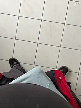 lescoquin2215 online show from November 2025 08:35:02 AM