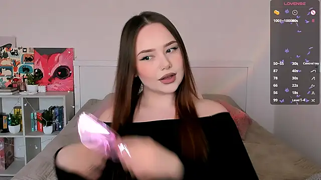 LittleKiitten online show from April 2026 01:31:01 PM