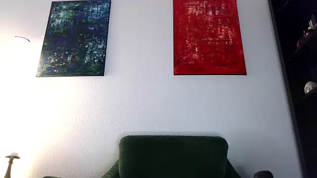 calioppe01 online show from April 2026 10:42:01 AM