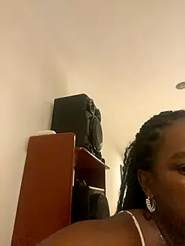 Snapshot of AkiraHomers chatting on December 2024 04:32:02 AM AkiraHomers online show from December 2024 04:32:02 AM