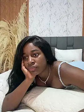 Snapshot of AkiraHomers chatting on December 2024 04:56:02 AM AkiraHomers online show from December 2024 04:56:02 AM