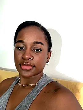 Snapshot of AkiraHomers chatting on September 2025 09:51:01 PM AkiraHomers online show from September 2025 09:51:01 PM