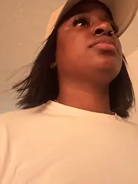 Snapshot of AkiraHomers chatting on October 2025 11:22:02 PM AkiraHomers online show from October 2025 11:22:02 PM