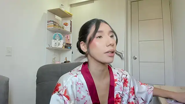 danna davis18 online show from July 2026 01:28:01 PM