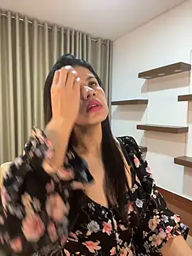 Alice Biel online show from February 2025 01:22:01 AM