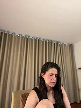 Snapshot of Alice_Biel chatting on June 2026 01:35:01 PM Alice Biel online show from June 2026 01:35:01 PM