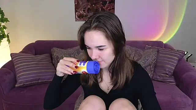 LindaRobertz online show from December 2024 11:18:02 PM