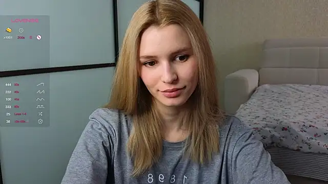 Snapshot of elsa_limerence chatting on March 2025 07:09:02 AM elsa limerence online show from March 2025 07:09:02 AM