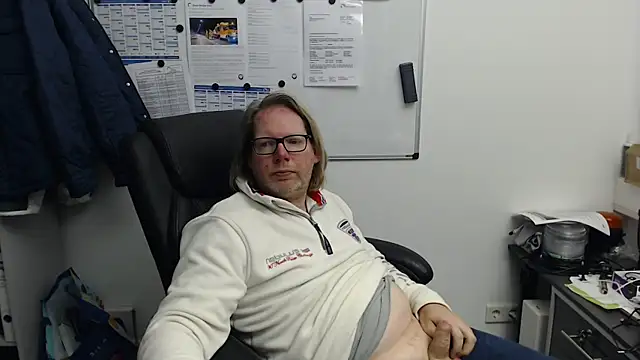 VSteph online show from December 2025 04:00:01 PM