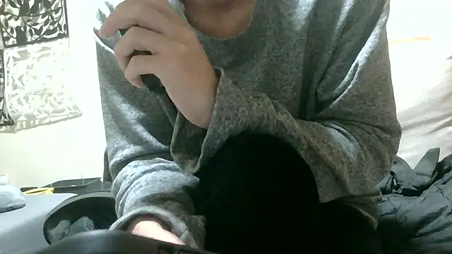 UKI06 online show from March 2025 05:35:02 PM