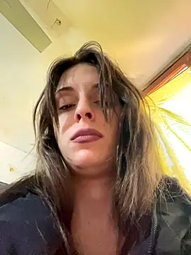 Snapshot of Yasmine47 chatting on September 2025 07:45:02 AM Yasmine47 online show from September 2025 07:45:02 AM