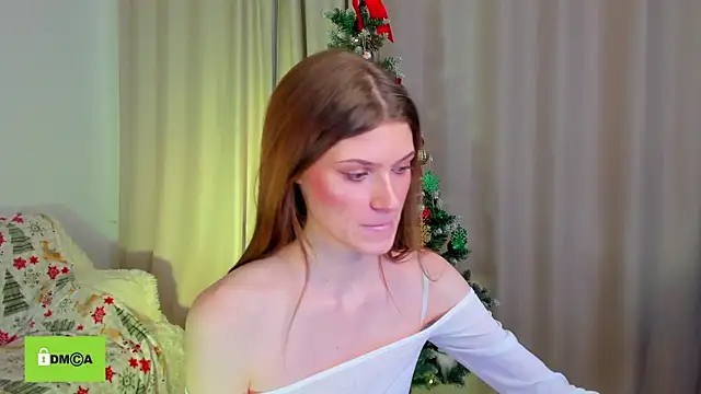 Snapshot of Hello_Vivienne chatting on January 2025 05:18:02 PM Hello Vivienne online show from January 2025 05:18:02 PM