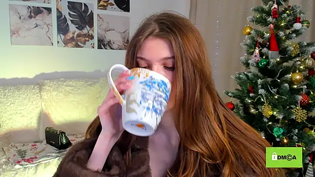 Snapshot of Hello_Vivienne chatting on January 2025 07:32:01 PM Hello Vivienne online show from January 2025 07:32:01 PM