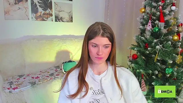 Snapshot of Hello_Vivienne chatting on January 2025 04:30:02 PM Hello Vivienne online show from January 2025 04:30:02 PM