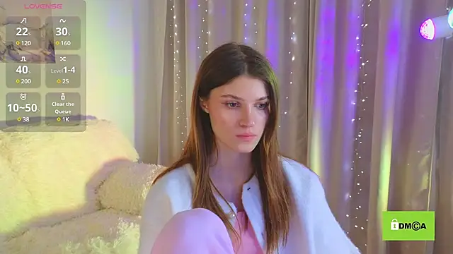 Snapshot of Hello_Vivienne chatting on February 2025 04:29:01 PM Hello Vivienne online show from February 2025 04:29:01 PM