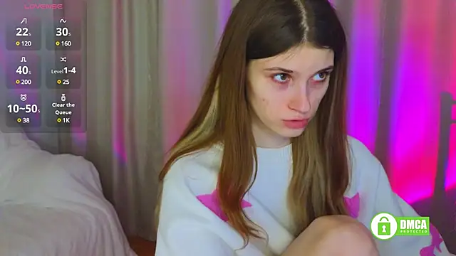 Snapshot of Hello_Vivienne chatting on March 2025 04:12:01 PM Hello Vivienne online show from March 2025 04:12:01 PM