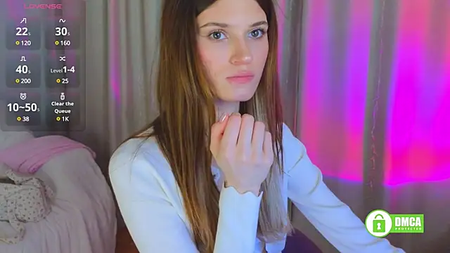 Snapshot of Hello_Vivienne chatting on March 2025 06:10:02 PM Hello Vivienne online show from March 2025 06:10:02 PM