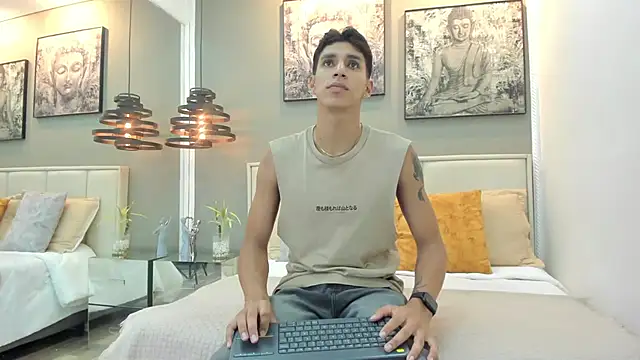 kieran derek online show from December 2025 11:20:02 PM