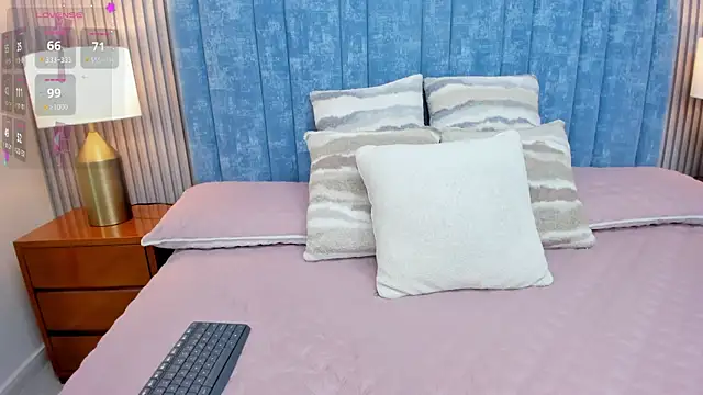 pretty sunlight  online show from October 2025 01:46:01 AM